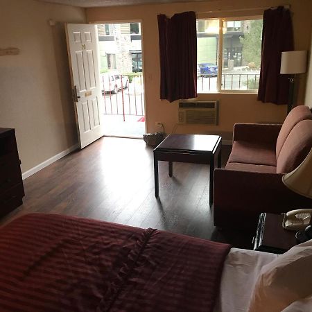 Smokey Point Motor Inn アーリントン エクステリア 写真
