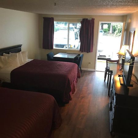 Smokey Point Motor Inn アーリントン エクステリア 写真