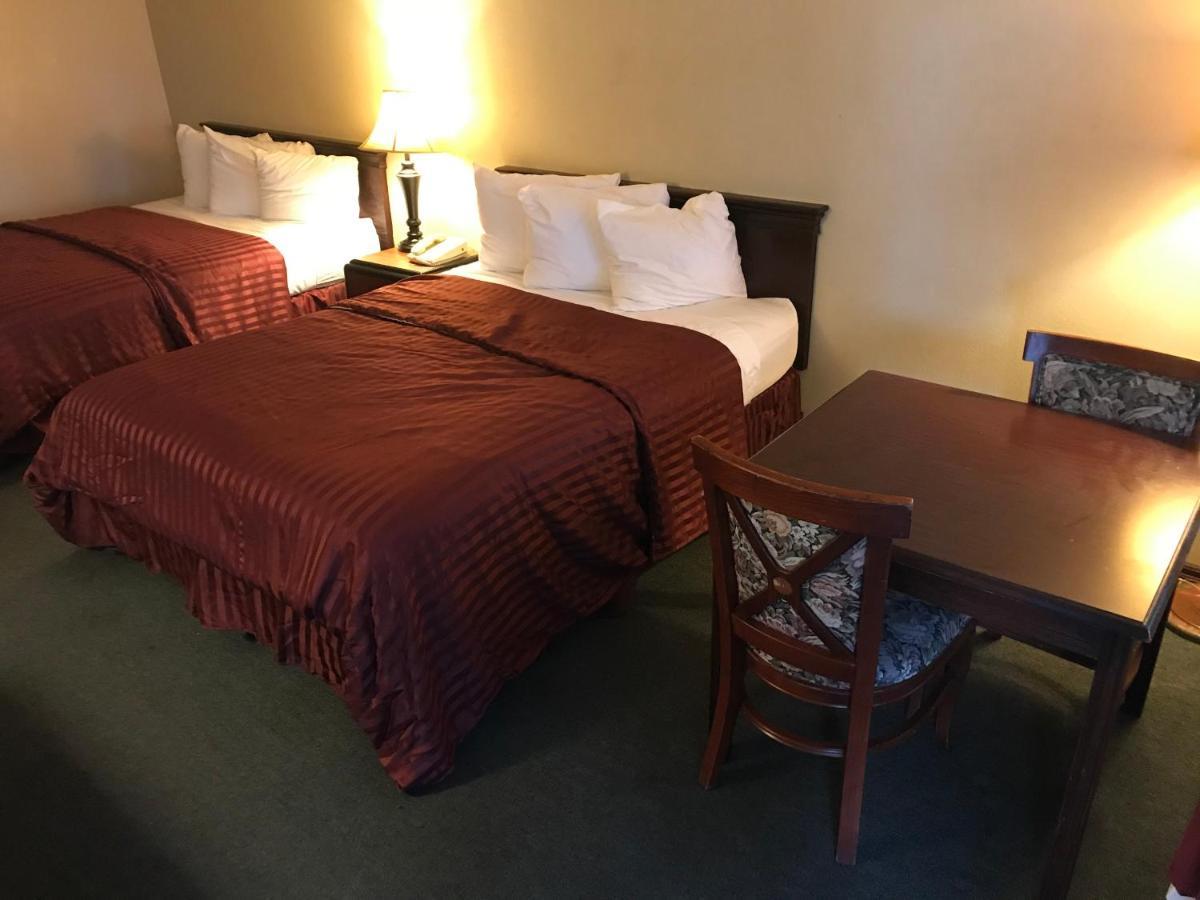 Smokey Point Motor Inn アーリントン エクステリア 写真
