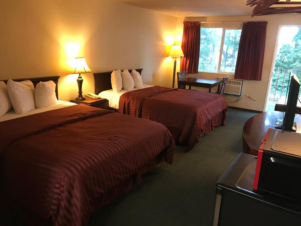 Smokey Point Motor Inn アーリントン エクステリア 写真