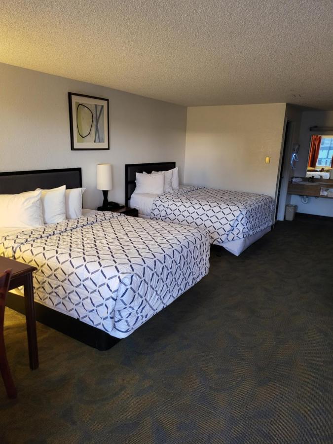 Smokey Point Motor Inn アーリントン エクステリア 写真