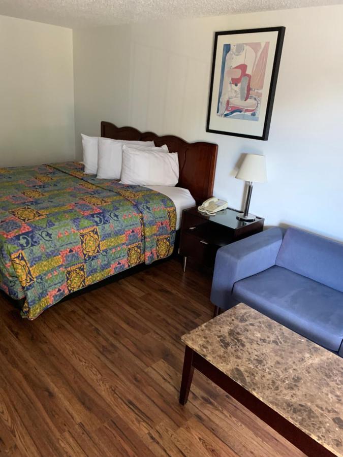 Smokey Point Motor Inn アーリントン エクステリア 写真