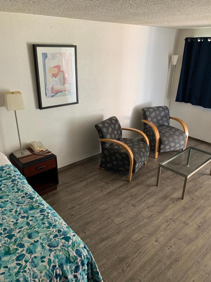 Smokey Point Motor Inn アーリントン エクステリア 写真