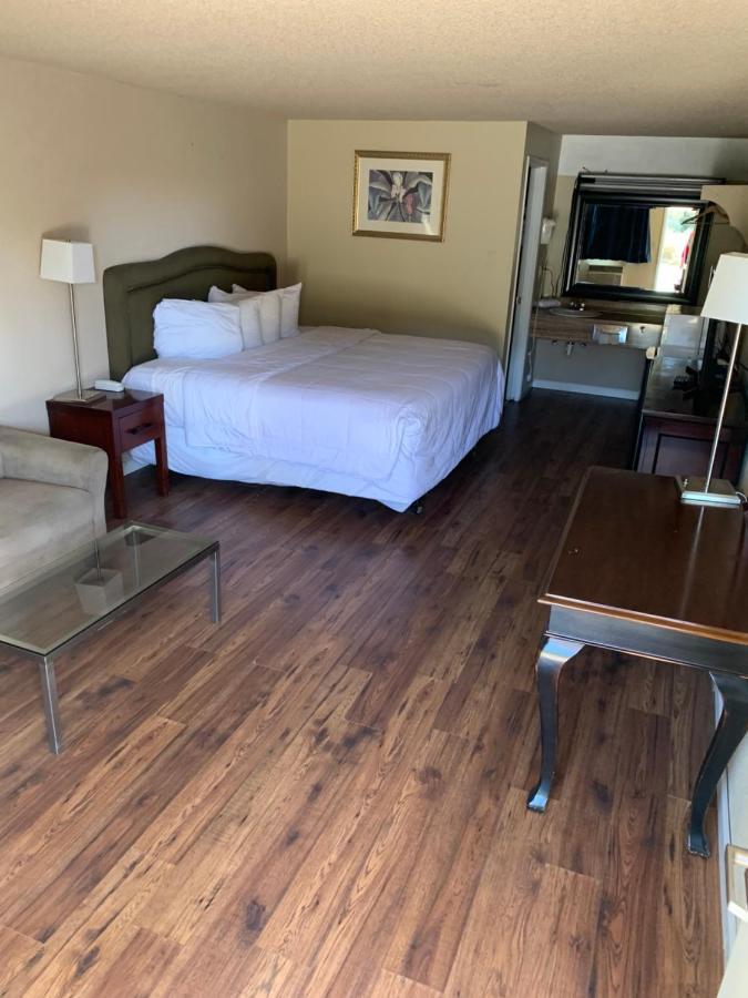 Smokey Point Motor Inn アーリントン エクステリア 写真