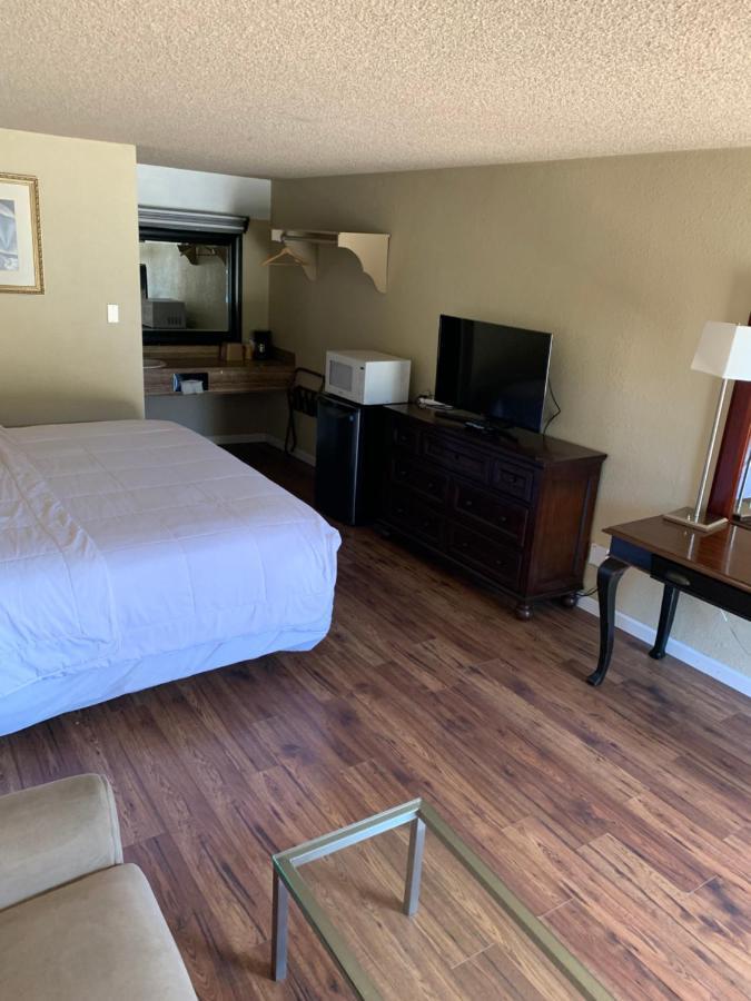 Smokey Point Motor Inn アーリントン エクステリア 写真
