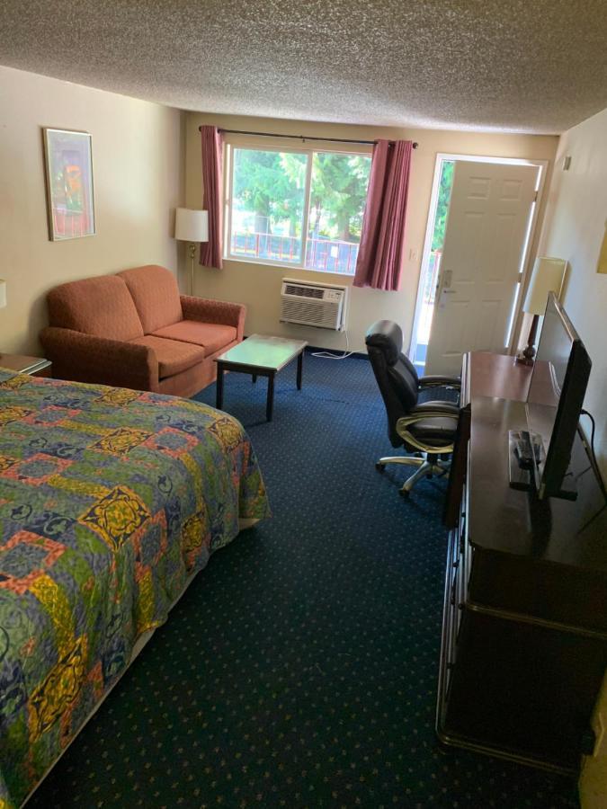 Smokey Point Motor Inn アーリントン エクステリア 写真