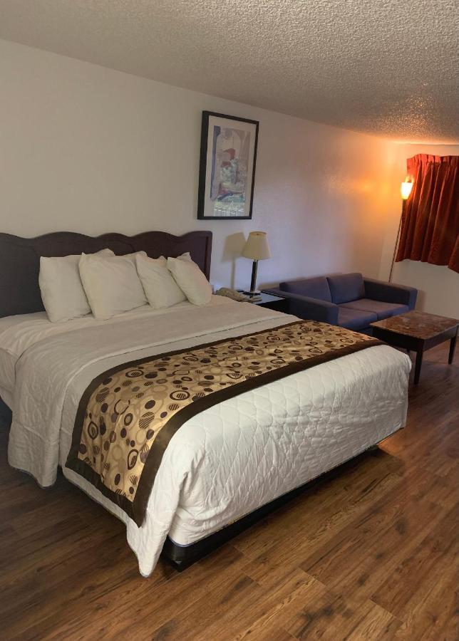 Smokey Point Motor Inn アーリントン エクステリア 写真