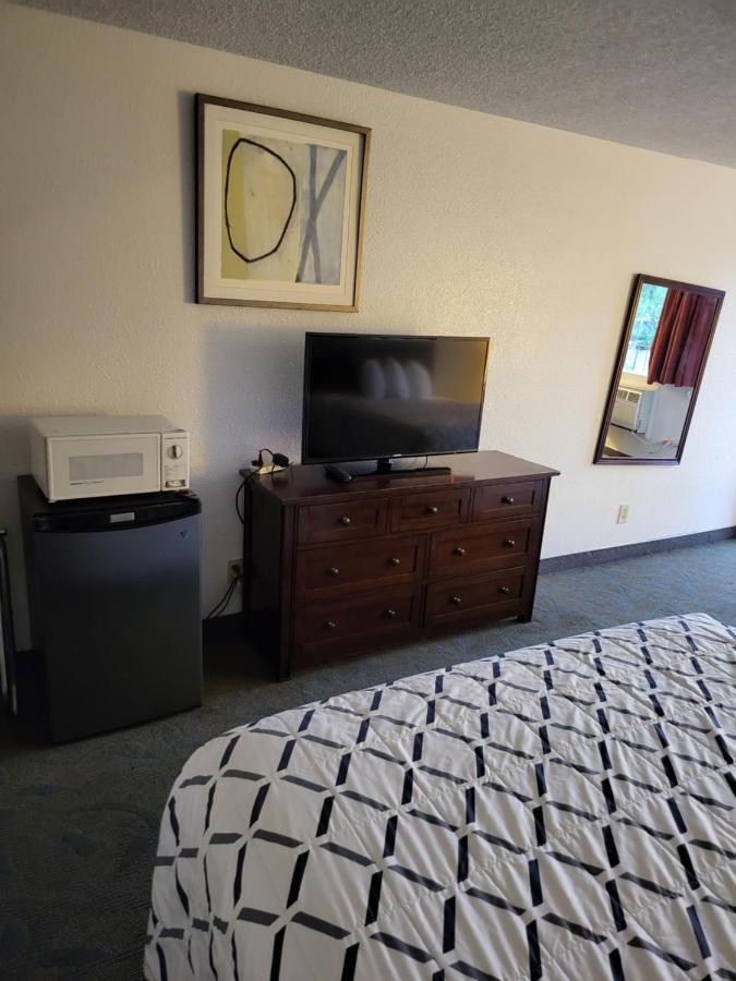 Smokey Point Motor Inn アーリントン エクステリア 写真