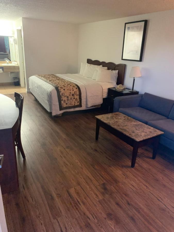 Smokey Point Motor Inn アーリントン エクステリア 写真