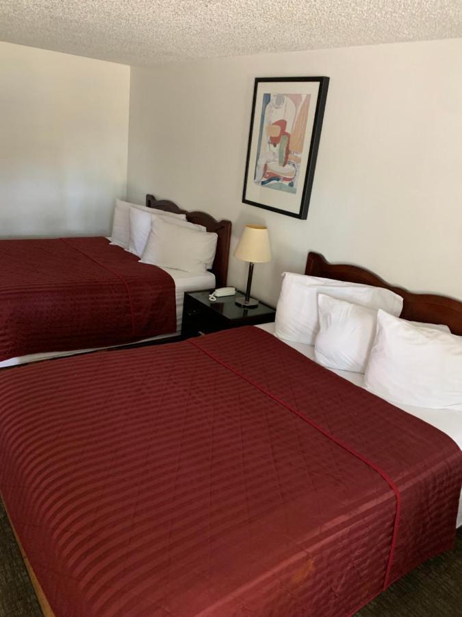 Smokey Point Motor Inn アーリントン エクステリア 写真