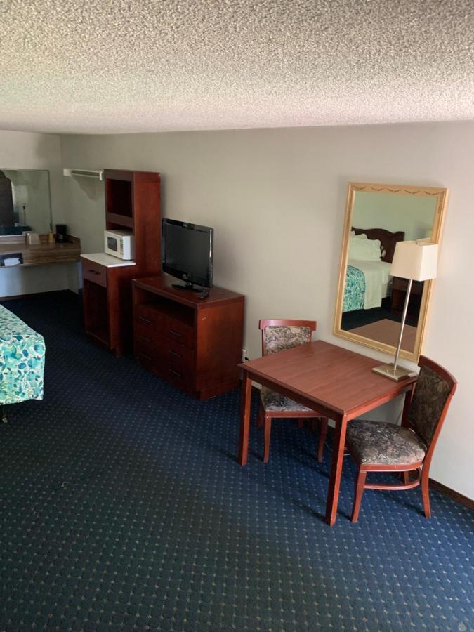 Smokey Point Motor Inn アーリントン エクステリア 写真